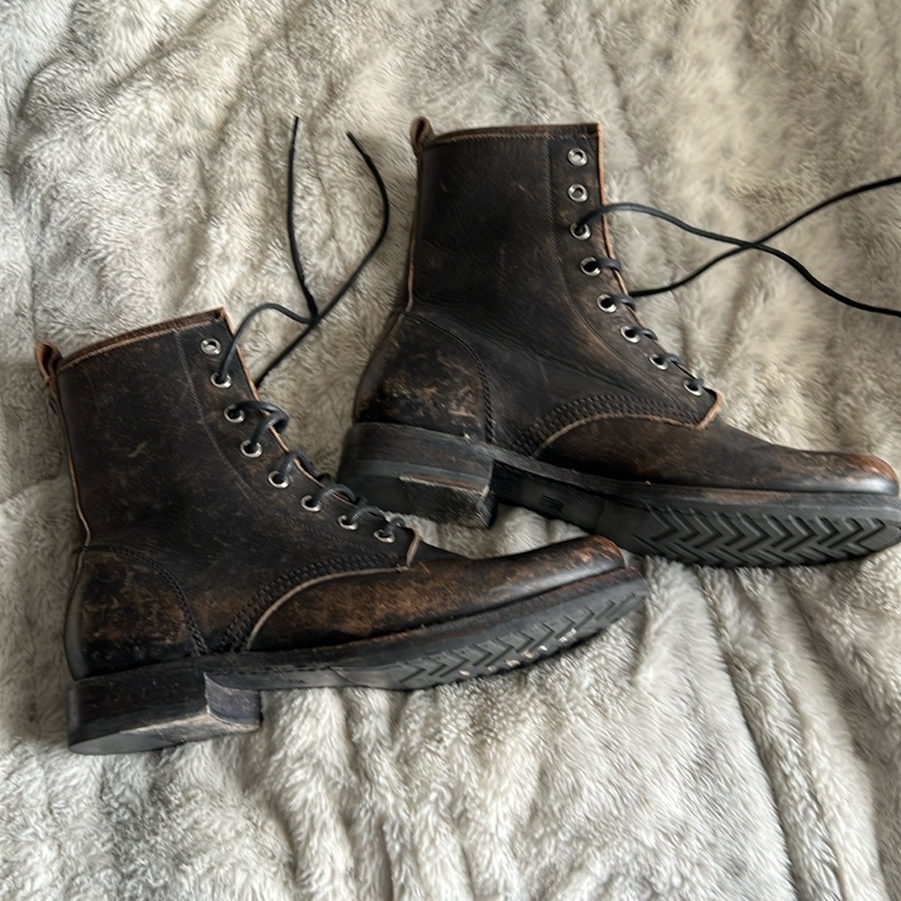 Frye Veronica Combat Distressed Leather Moto Boots. Size 9